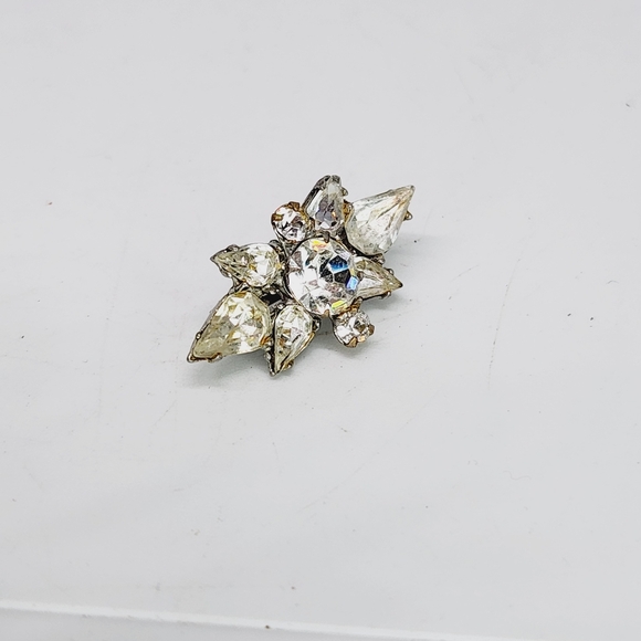 Vintage Crystal Ice Rhinestone Burst Dainty Brooch Pin Petite Silver Tone - Picture 2 of 3